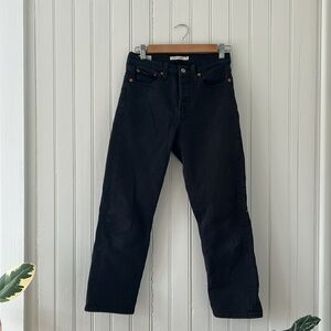 Levis Wedgie Straight Cropped Black Jeans Size 25